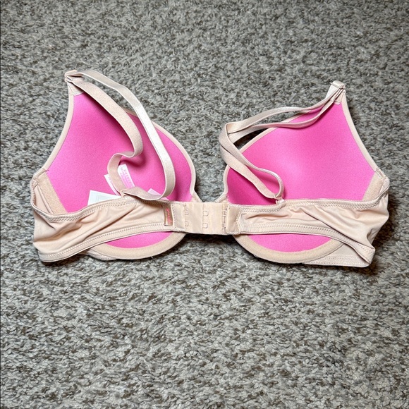 Victoria’s Secret PINK wear everywhere push up bra Beige Nude 34B - Picture 2 of 5